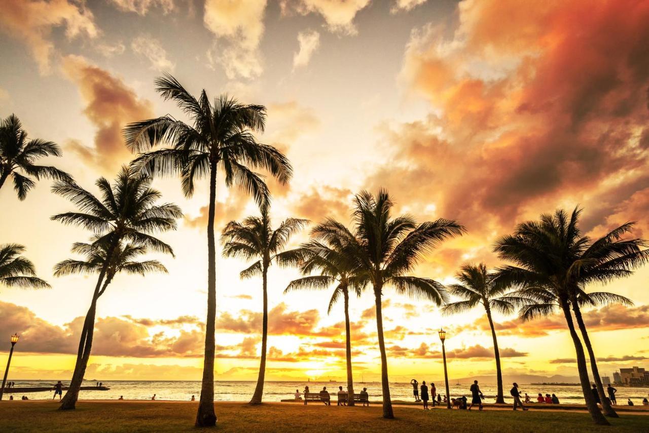 Aqua Palms Waikiki Ocean View Lanai Parking Included Apartment Honolulu Exterior photo